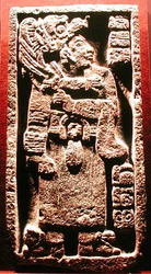 Stein gefunden in Oxkintok, 500-800